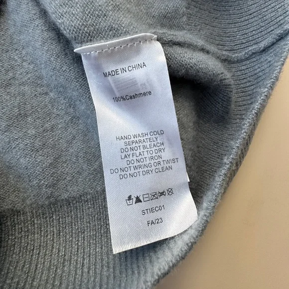 Quince 100% Mongolian Cashmere Crewneck Sweater - Dusty Blue - Size M - Picture 12 of 16